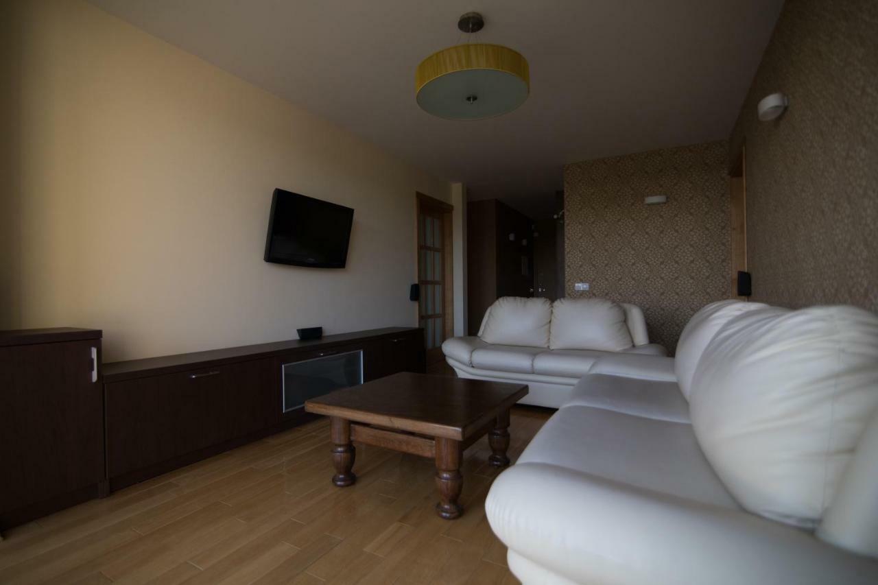 Cozy Apartment With A Wonderful Lake View Telšiai Exterior foto